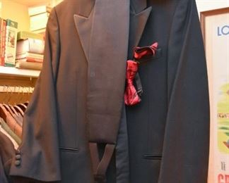 Men's Clothing - Tuxedo