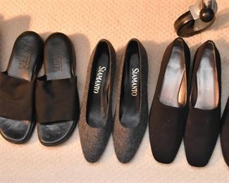 Women's Shoes (Size 9)