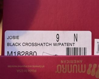 Women's Shoes (Size 9)