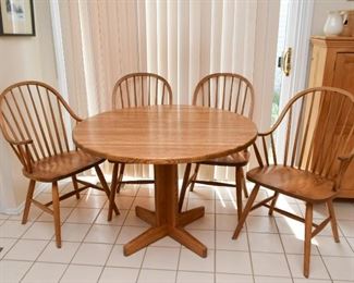 Kitchen Table & 4 Chairs