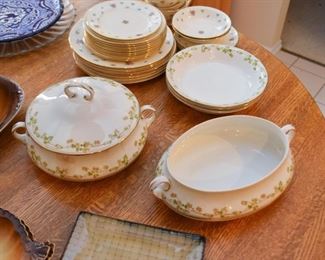 Baking Dishes / Casseroles