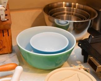 Pyrex Mixing Bowls