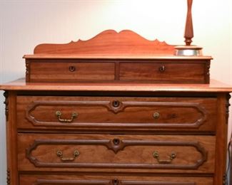 Antique / Vintage Gentlemen's Chest Dresser