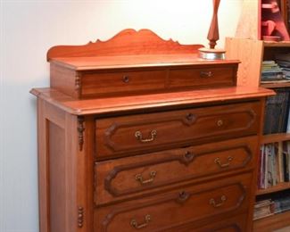 Antique / Vintage Gentlemen's Chest Dresser