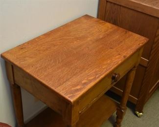Antique / Vintage End Table with Drawer