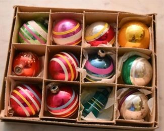 Vintage Christmas Ornaments (Shiny Brite & More)