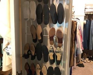 Crimony, more shoes