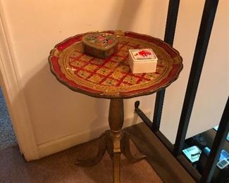 cute curio table
