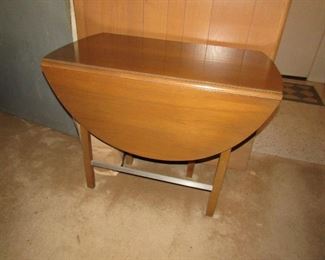Drop leaf table Mid century modern
