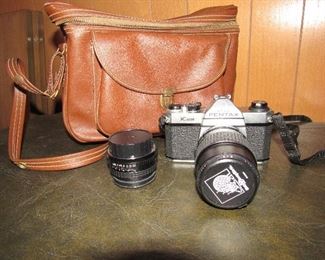 Pentax K1000 35mm camera with spare lenses