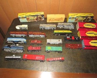 HO scale trains and accessories