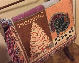 Floor Standing Quilt Hanging Frame, Lap Throw Blanket