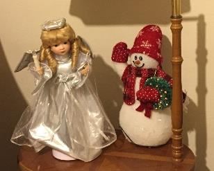 Assorted Holiday Décor 