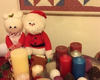 Assorted Holiday Décor 