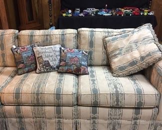 Shuford Braslaus Sofa