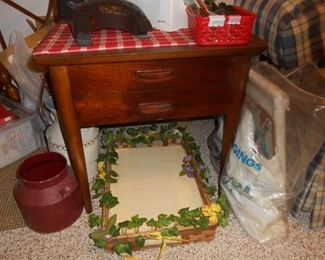 2 of 2 mid-century end tables
