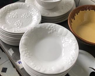 Set of dishes
