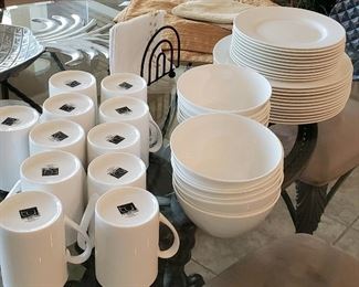 White ceramic dish set