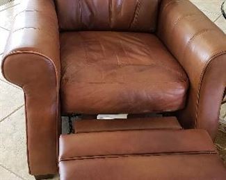 Lane ALL LEATHER reclining chair, part of set. 