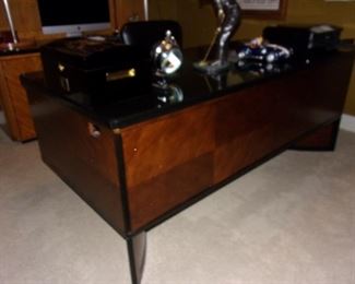 Stunning Drexel Heritage Walt Disney Signature Collection Executive Desk with Beautiful Black Granite top and custom wood design....Matching Credenza with Hutch/bookshelf! One of a kind! Asking $1,000 obo....call Jennie 816-726-2696 Mover available for $300