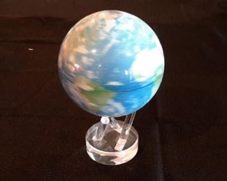 Natural Earth Mova Globe