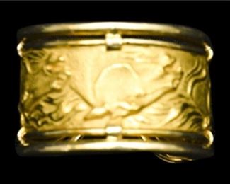 23. 18 Karat Yellow Gold Designer Band with Equestrian Motif