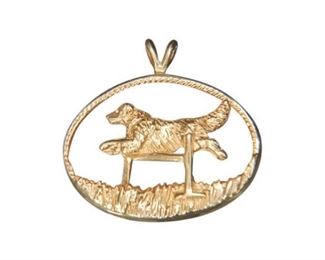 53. 14 Karat Yellow Gold Sporting Dog Pendant