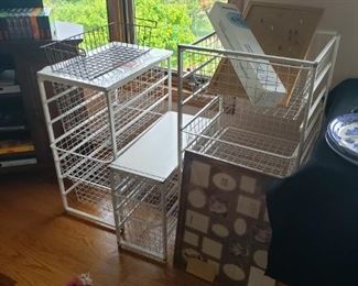 Wire storage bins