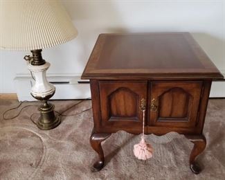 End table; table lamp