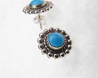 925 Sterling Silver Turquoise post earrings