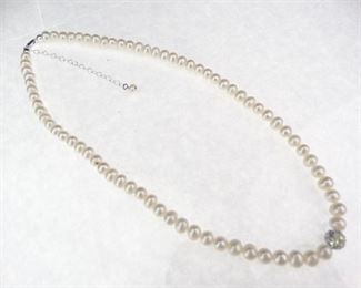 Silver Faux Pearl Thai Necklace