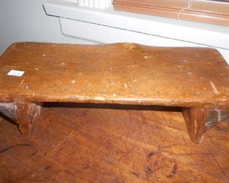  SMALL ANTIQUE  FOOT STOOL