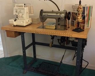 Singer 20u33 Sewing Machine with Table and Lamp. Kenmore 3/4 Sewing Machine.