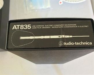 Audio-Techninca AT835 Microphone in case with box. 