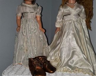 Bride doll on right is Effanbee.