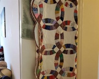 Vintage hand stitched Wedding Ring quilt probably 1930s