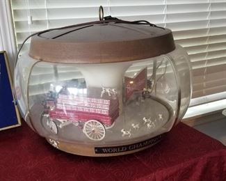 Budweiser Globe Clydesdale Beer Light, Motion sign