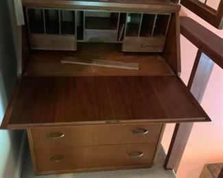 #22 Secretary Cabinet w/flip-top Front w/4 drawers 31x 16-29Dx72 $175.00