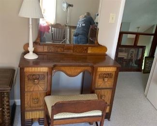 #24 Vanity Dresser w/mirror and stool 44x16.5x30.5 Mirror 43x37 on Wheels $225.00