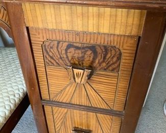 #24 Vanity Dresser w/mirror and stool 44x16.5x30.5 Mirror 43x37 on Wheels $225.00