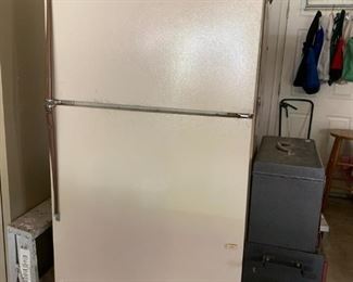 #56 Kenmore Garage Frig - 21cu $65.00