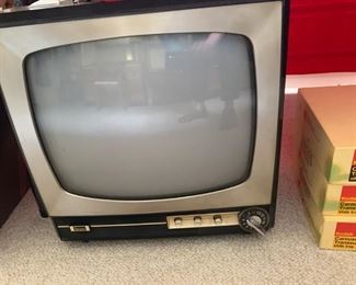 #68 Vintage Sears TV $50.00