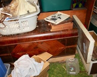 NJ Estate Sale Linden by Estate Sales By Olga