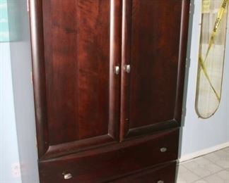 NJ Estate Sale Linden by Estate Sales By Olga