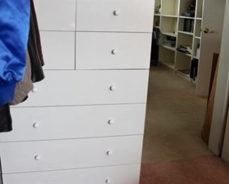 NJ Estate Sale Linden by Estate Sales By Olga