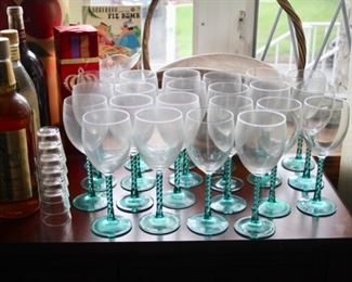 NJ Estate Sale Linden by Estate Sales By Olga