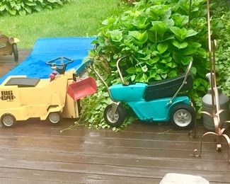 NJ Estate Sale Linden by Estate Sales By Olga