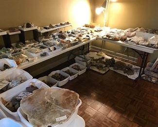 Lifelong lapidary collection of unique and desirable mineral and rock specimens. Agates, Rhodochrosite, Carnelian, Pyrite, many Quartz crystals , Flourite,  Aventurine, Nephrite, Selenite, Galena, Tiger Eye, Wulfenite, Geodes, Slices & Cabs.