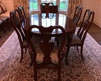 Statton Dining Room Table with pads & leaves