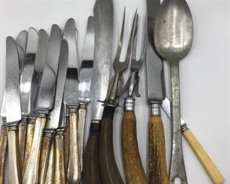 Vintage Cutlery https://ctbids.com/#!/description/share/157217